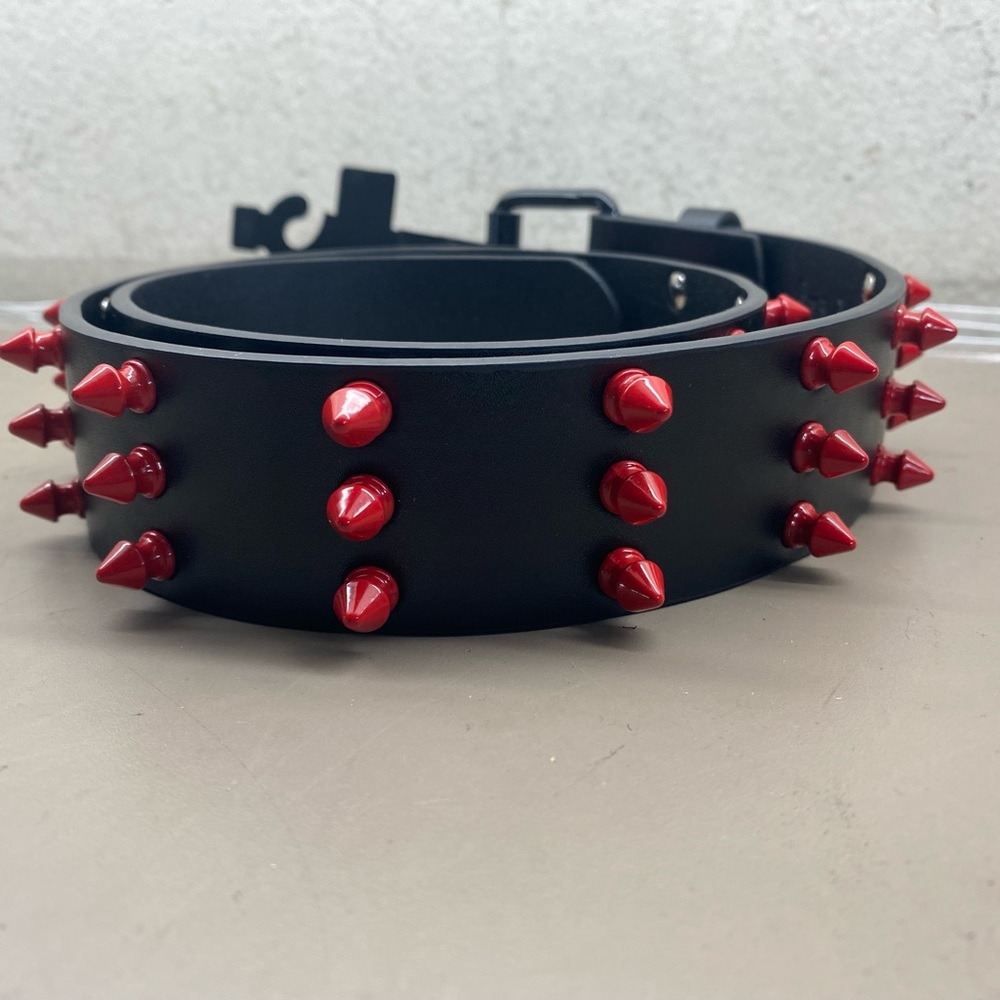 New with Tags Unisex Hot Topic Black Red Spiked Rocker Biker Belt. Various sizes